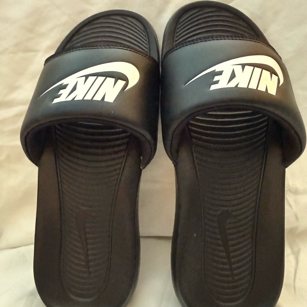 Nike Victori One Black and White Slide Sandals
